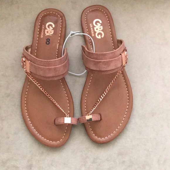 GBG Los Angeles | Shoes | Nwt Gbg Los Angeles Brass Chain Toe Ring Sandals  | Poshmark